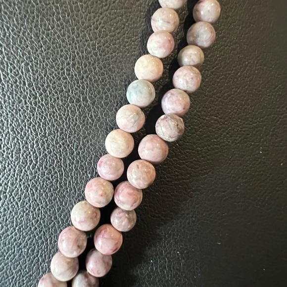 2/8 Rhodonite Necklace - Picture 2 of 2